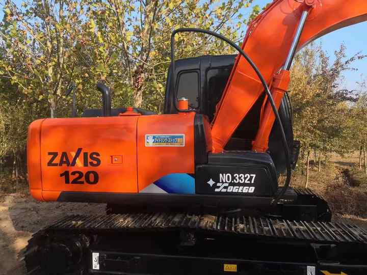 Japan Original Hitachi ZX120 Crawler Excavator Perfect for Various Projects Available Used Excavators for Sale - حفار زاحف: صورة 5 Japan Original Hitachi ZX120 Crawler Excavator Perfect for Various Projects Available Used Excavators for Sale - حفار زاحف: صورة 5