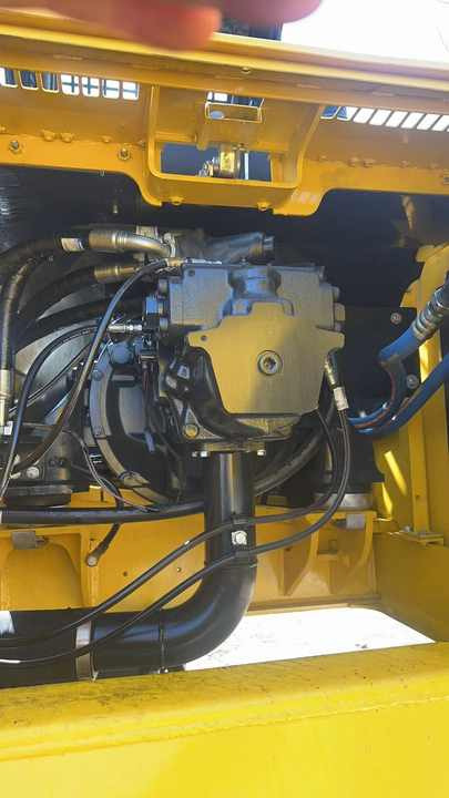 Nice Performance komatsu Pc300-7 Excavator Second Hand 30 Ton Construction Equipment Komatsu Excavator in Stock for Sale - حفار زاحف: صورة 4 Nice Performance komatsu Pc300-7 Excavator Second Hand 30 Ton Construction Equipment Komatsu Excavator in Stock for Sale - حفار زاحف: صورة 4