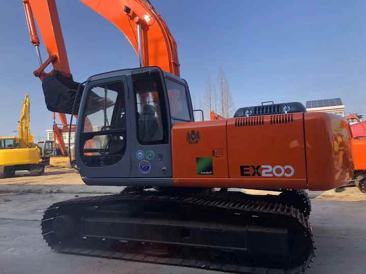 Original Japan Hitachi ZX200 Excavator Hitachi Excavator in Low Price for Hot Sale - حفار زاحف: صورة 4 Original Japan Hitachi ZX200 Excavator Hitachi Excavator in Low Price for Hot Sale - حفار زاحف: صورة 4