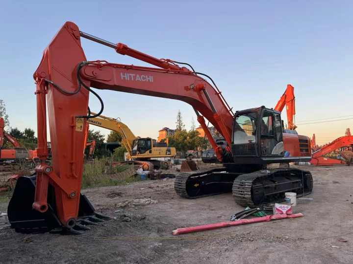 Original Japan Hitachi ZX350 Excavator Hitachi Excavator in Low Price for Hot Sale - حفار زاحف: صورة 5 Original Japan Hitachi ZX350 Excavator Hitachi Excavator in Low Price for Hot Sale - حفار زاحف: صورة 5