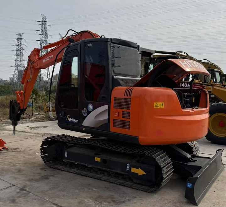 Original Japan Hitachi ZX60 Excavator Hitachi Excavator in Low Price for Hot Sale - حفار زاحف: صورة 3 Original Japan Hitachi ZX60 Excavator Hitachi Excavator in Low Price for Hot Sale - حفار زاحف: صورة 3