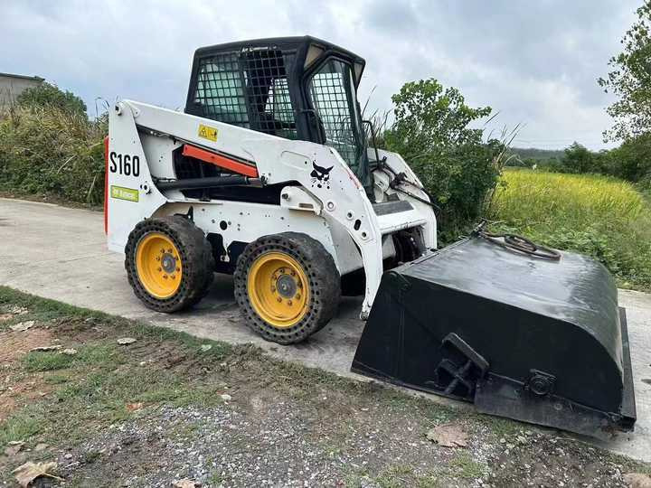 USED BOBCAT S160 Skid-steer Loader with Very Good Performance Is for Sale at a Low Price. - شيول صغير: صورة 2 USED BOBCAT S160 Skid-steer Loader with Very Good Performance Is for Sale at a Low Price. - شيول صغير: صورة 2