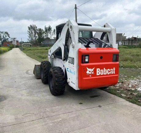 USED BOBCAT S300 Skid-steer Loader with Very Good Performance Is for Sale at a Low Price. S160/s185/s220/330 in Stock - شيول صغير: صورة 4 USED BOBCAT S300 Skid-steer Loader with Very Good Performance Is for Sale at a Low Price. S160/s185/s220/330 in Stock - شيول صغير: صورة 4