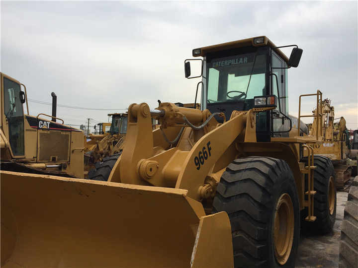 Used CAT 966f Wheel Loader Original Cat Construction Machine CAT 966f for Hot Sale Used Loader - اللودر بعجل: صورة 4 Used CAT 966f Wheel Loader Original Cat Construction Machine CAT 966f for Hot Sale Used Loader - اللودر بعجل: صورة 4