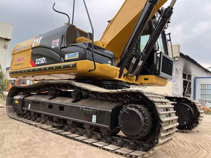 Used Digger CAT 325DL Construction Machinery Construction Digger Used CAT 325DL Cheap Excavator - حفار زاحف: صورة 3 Used Digger CAT 325DL Construction Machinery Construction Digger Used CAT 325DL Cheap Excavator - حفار زاحف: صورة 3