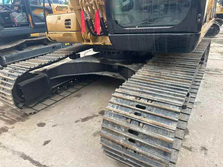 Used Excavator Caterpillar CAT320c Small and Medium-sized Original Excavator CAT320c for Sale - حفار زاحف: صورة 4 Used Excavator Caterpillar CAT320c Small and Medium-sized Original Excavator CAT320c for Sale - حفار زاحف: صورة 4