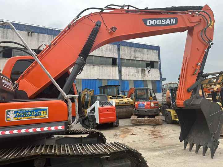 Used Excavator Doosan DX225LC-9 Excavators Mini Equipment Earth Moving Machinery Doosan Digger Excavator for Sale - حفار زاحف: صورة 3 Used Excavator Doosan DX225LC-9 Excavators Mini Equipment Earth Moving Machinery Doosan Digger Excavator for Sale - حفار زاحف: صورة 3