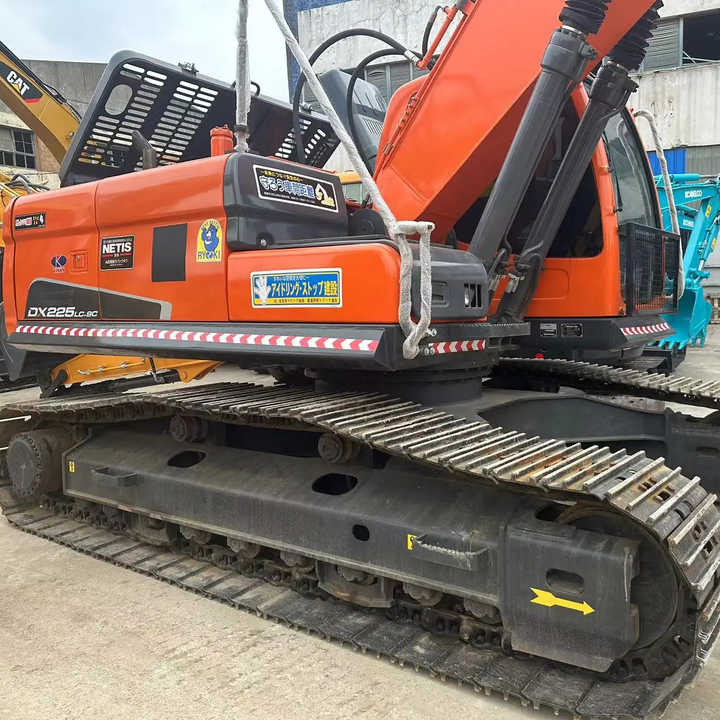 Used Excavator Doosan DX225LC-9 Excavators Mini Equipment Earth Moving Machinery Doosan Digger Excavator for Sale - حفار زاحف: صورة 1 Used Excavator Doosan DX225LC-9 Excavators Mini Equipment Earth Moving Machinery Doosan Digger Excavator for Sale - حفار زاحف: صورة 1