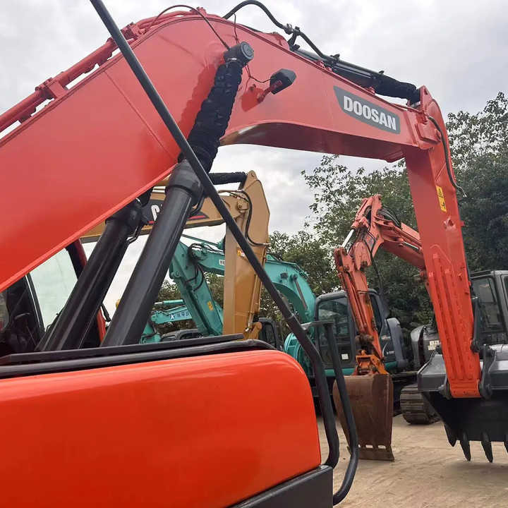 Used Excavator Doosan DX225LC-9 Excavators Mini Equipment Earth Moving Machinery Doosan Digger Excavator for Sale - حفار زاحف: صورة 3 Used Excavator Doosan DX225LC-9 Excavators Mini Equipment Earth Moving Machinery Doosan Digger Excavator for Sale - حفار زاحف: صورة 3
