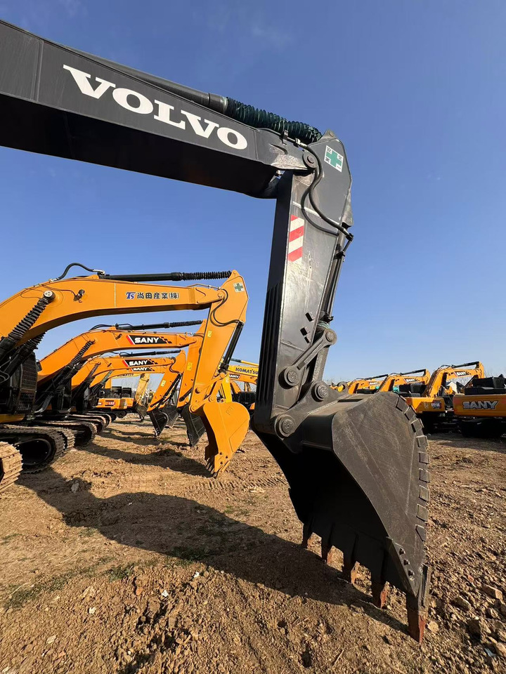 Used High Quality volvo EC300DL 30ton excavator machinery - حفار زاحف: صورة 3 Used High Quality volvo EC300DL 30ton excavator machinery - حفار زاحف: صورة 3