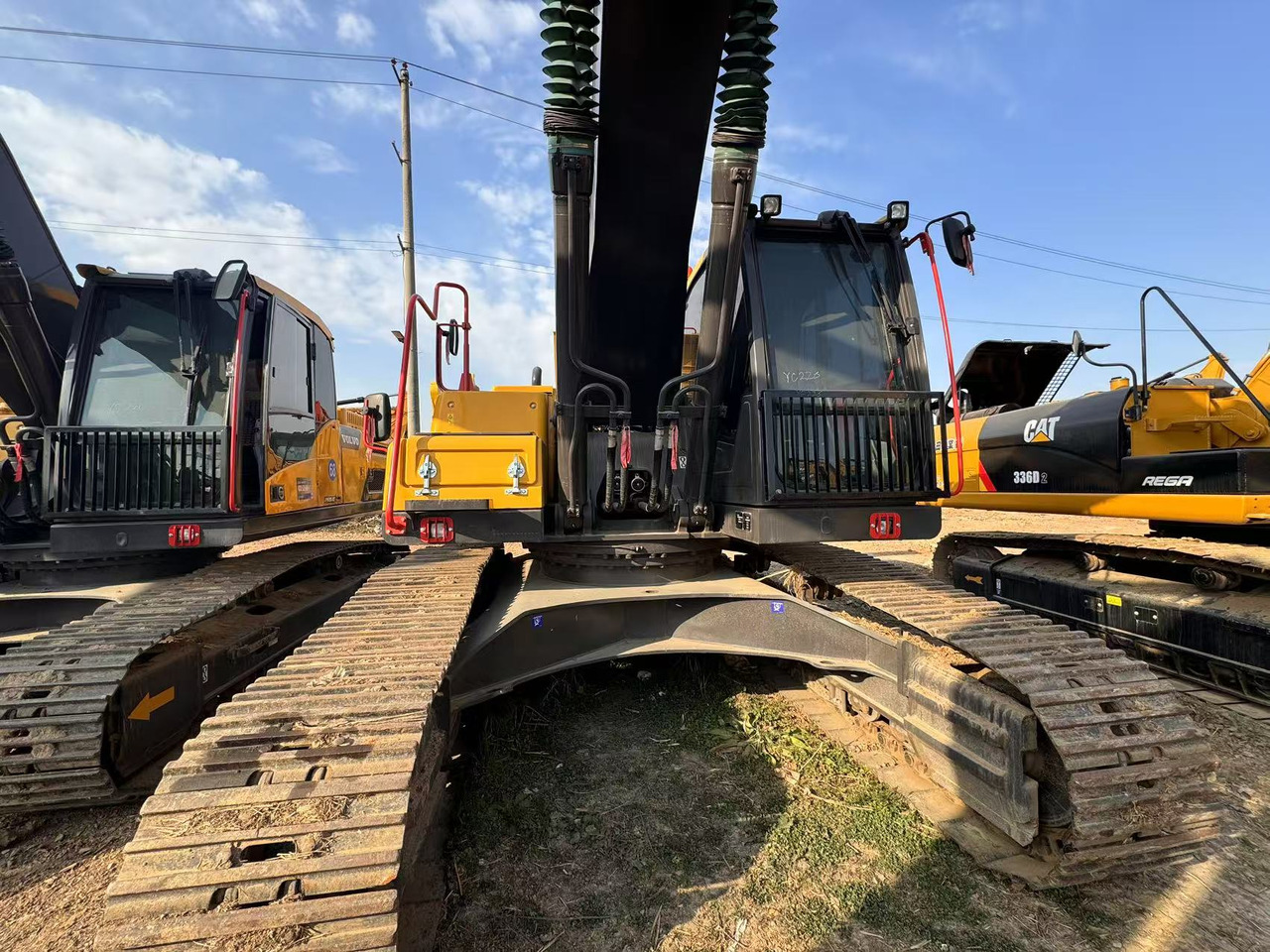Used High Quality volvo EC300DL 30ton excavator machinery - حفار زاحف: صورة 2 Used High Quality volvo EC300DL 30ton excavator machinery - حفار زاحف: صورة 2