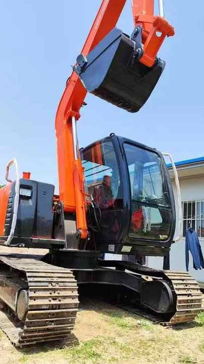Used Hitachi Excavator ZX70 7ton Japan Import Second Hand Small Crawler ZX70 Excavator for Sale - حفار زاحف: صورة 2 Used Hitachi Excavator ZX70 7ton Japan Import Second Hand Small Crawler ZX70 Excavator for Sale - حفار زاحف: صورة 2