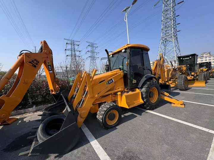 Used Hydraulic Backhoe Loader JCB3CX 7t in Good Condition Cheap Price in Stock Jcb 3cx 4cx 4cx Loader in Hefei for Sale - لودر ذو محراث خلفي/ باكهو: صورة 5 Used Hydraulic Backhoe Loader JCB3CX 7t in Good Condition Cheap Price in Stock Jcb 3cx 4cx 4cx Loader in Hefei for Sale - لودر ذو محراث خلفي/ باكهو: صورة 5