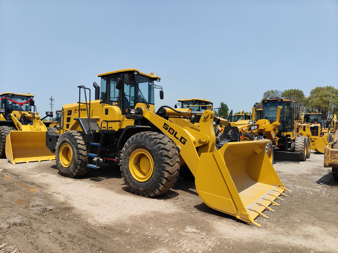 WHEEL LOADER USED Loaders SDLG LG956F WHEEL LOADER in China Machines for Sale - اللودر بعجل: صورة 1 WHEEL LOADER USED Loaders SDLG LG956F WHEEL LOADER in China Machines for Sale - اللودر بعجل: صورة 1