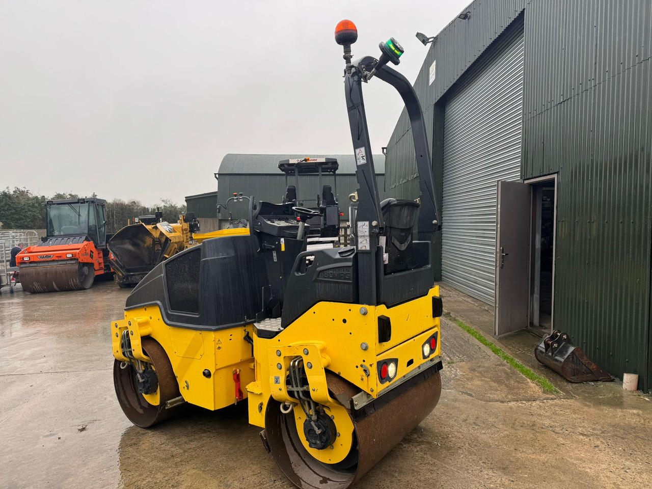 BOMAG BW120AD-5 - رَصَّاص الطرق: صورة 3 BOMAG BW120AD-5 - رَصَّاص الطرق: صورة 3