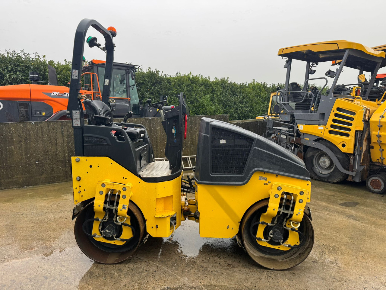 BOMAG BW120AD-5 - رَصَّاص الطرق: صورة 5 BOMAG BW120AD-5 - رَصَّاص الطرق: صورة 5