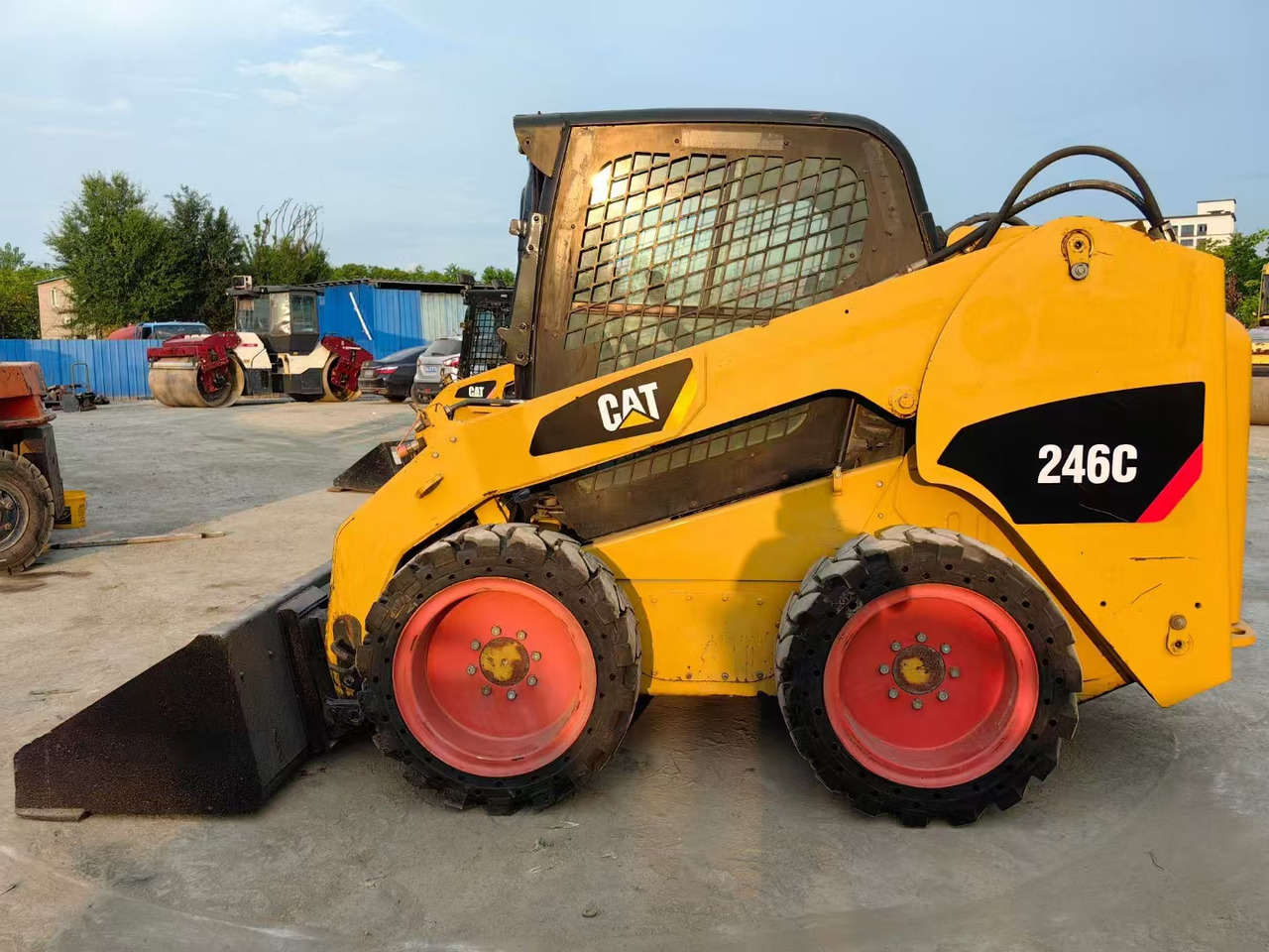 CATERPILLAR 246C - شيول صغير: صورة 1 CATERPILLAR 246C - شيول صغير: صورة 1