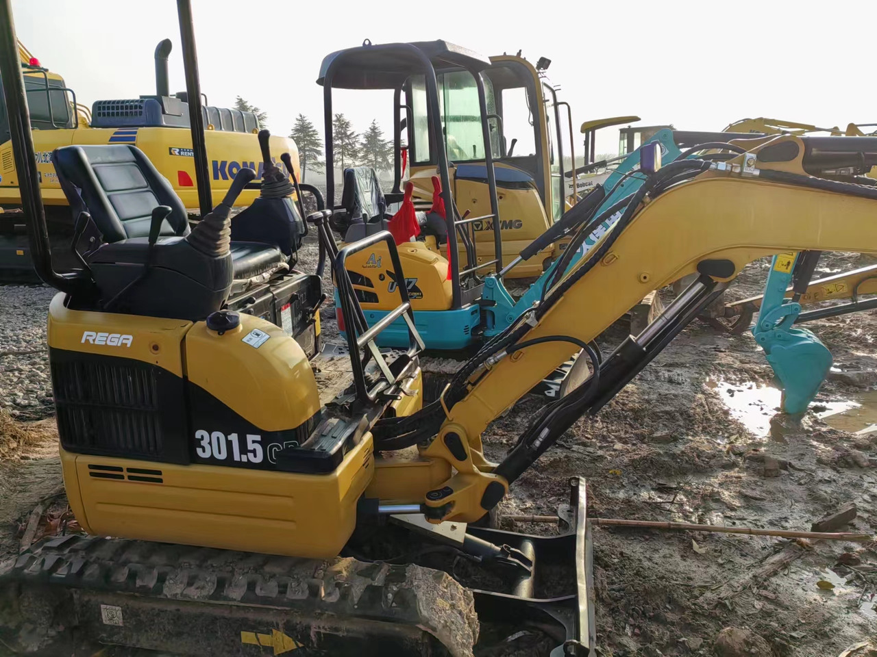 CATERPILLAR 305.5E - حفار صغير: صورة 2 CATERPILLAR 305.5E - حفار صغير: صورة 2