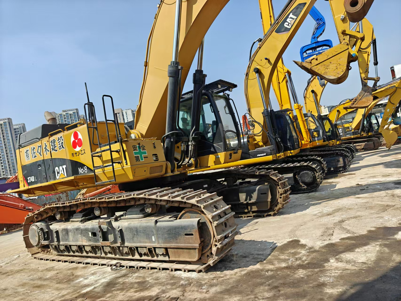 CATERPILLAR 374D - حفار زاحف: صورة 3 CATERPILLAR 374D - حفار زاحف: صورة 3