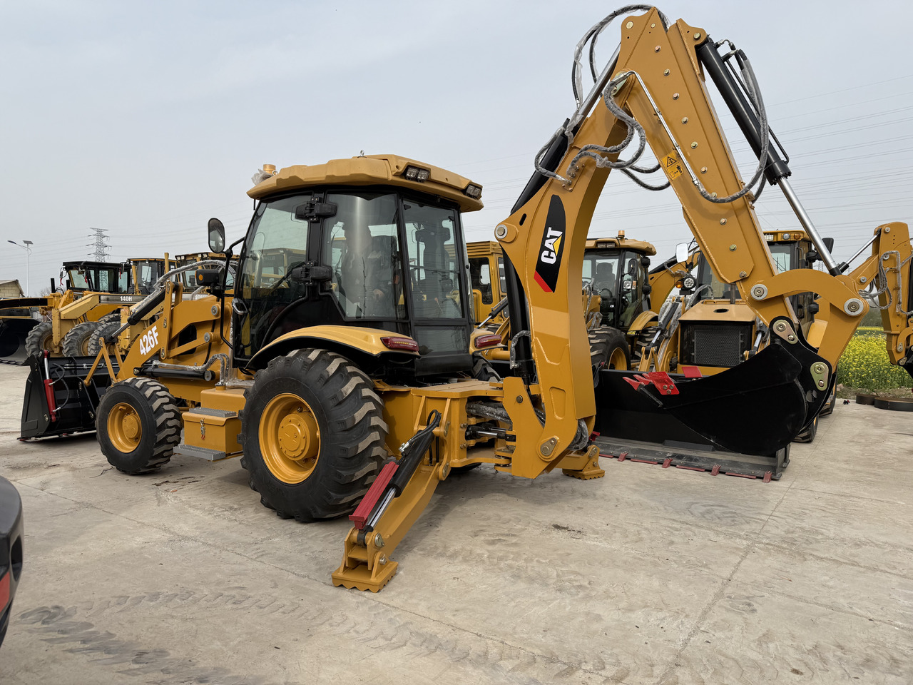 CATERPILLAR 426F - لودر ذو محراث خلفي/ باكهو: صورة 2 CATERPILLAR 426F - لودر ذو محراث خلفي/ باكهو: صورة 2