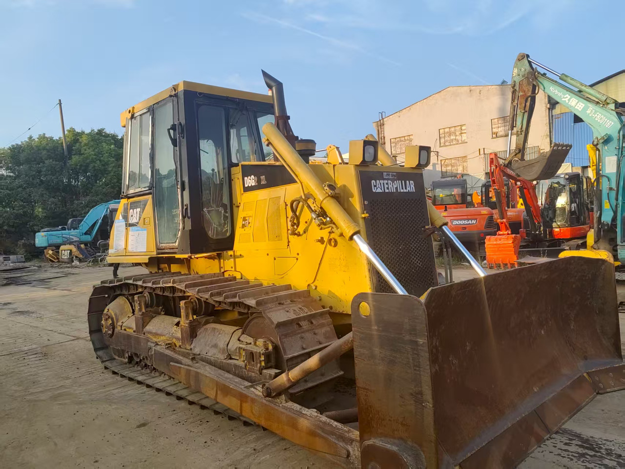 CATERPILLAR D6G - بلدوزر: صورة 1 CATERPILLAR D6G - بلدوزر: صورة 1
