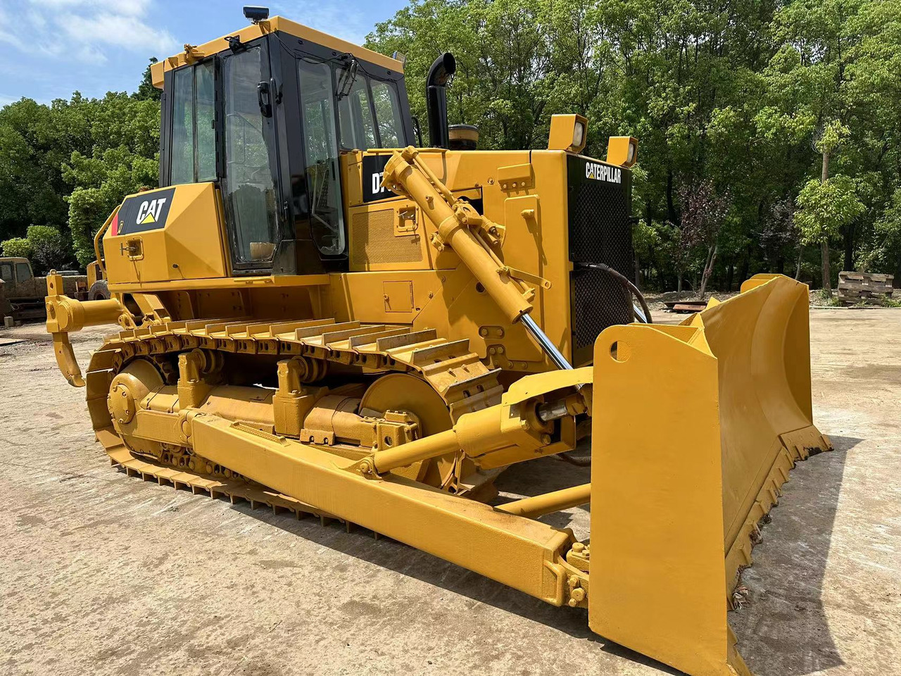 CATERPILLAR D7G2 - بلدوزر: صورة 2 CATERPILLAR D7G2 - بلدوزر: صورة 2