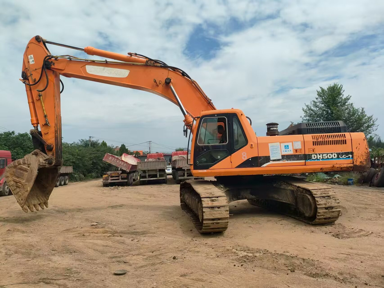 DOOSAN DH500LC-7 - حفار زاحف: صورة 4 DOOSAN DH500LC-7 - حفار زاحف: صورة 4