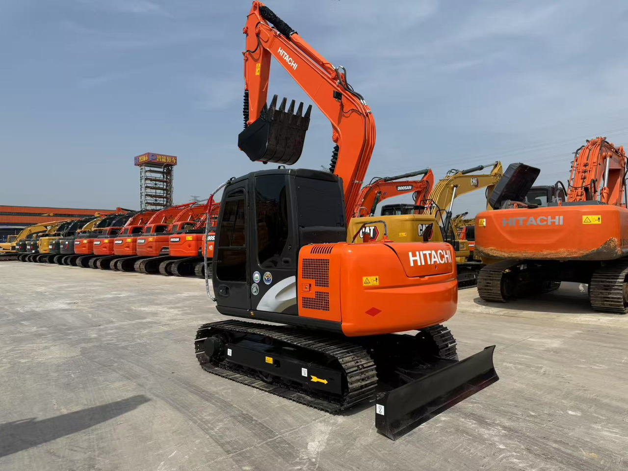 HITACHI ZX70 - حفار زاحف: صورة 3 HITACHI ZX70 - حفار زاحف: صورة 3
