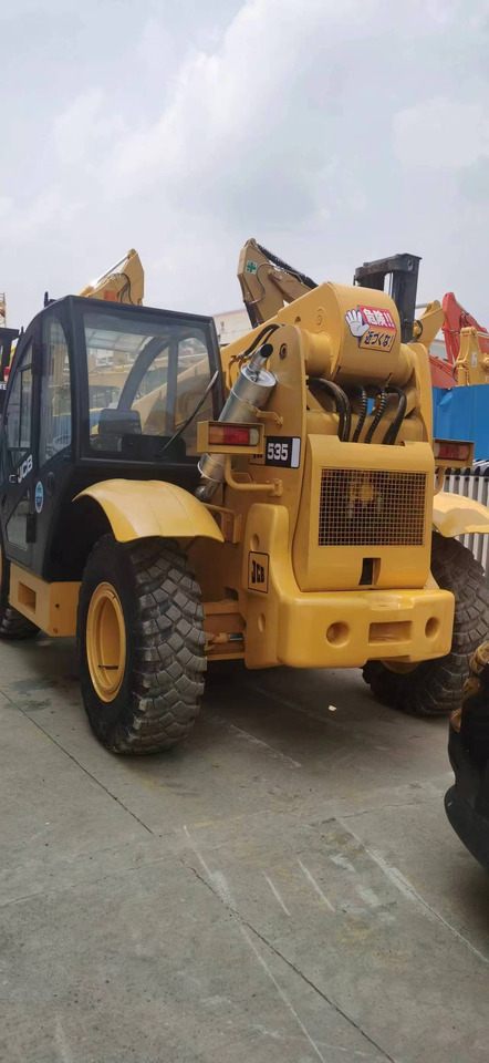 JCB 535 - آلة رفع ونقل تلسكوبية: صورة 4 JCB 535 - آلة رفع ونقل تلسكوبية: صورة 4