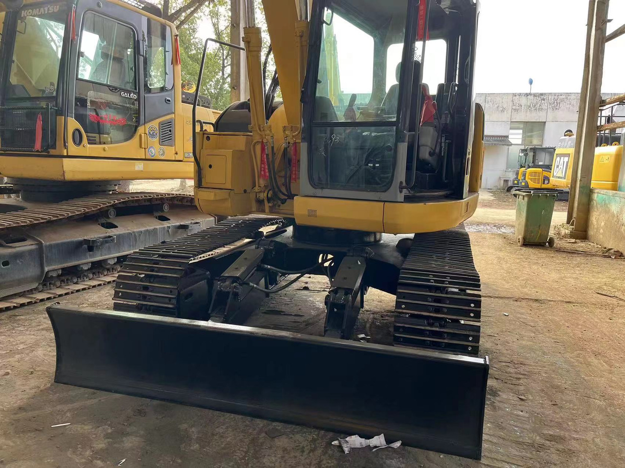 KOMATSU PC138US - حفار زاحف: صورة 4 KOMATSU PC138US - حفار زاحف: صورة 4