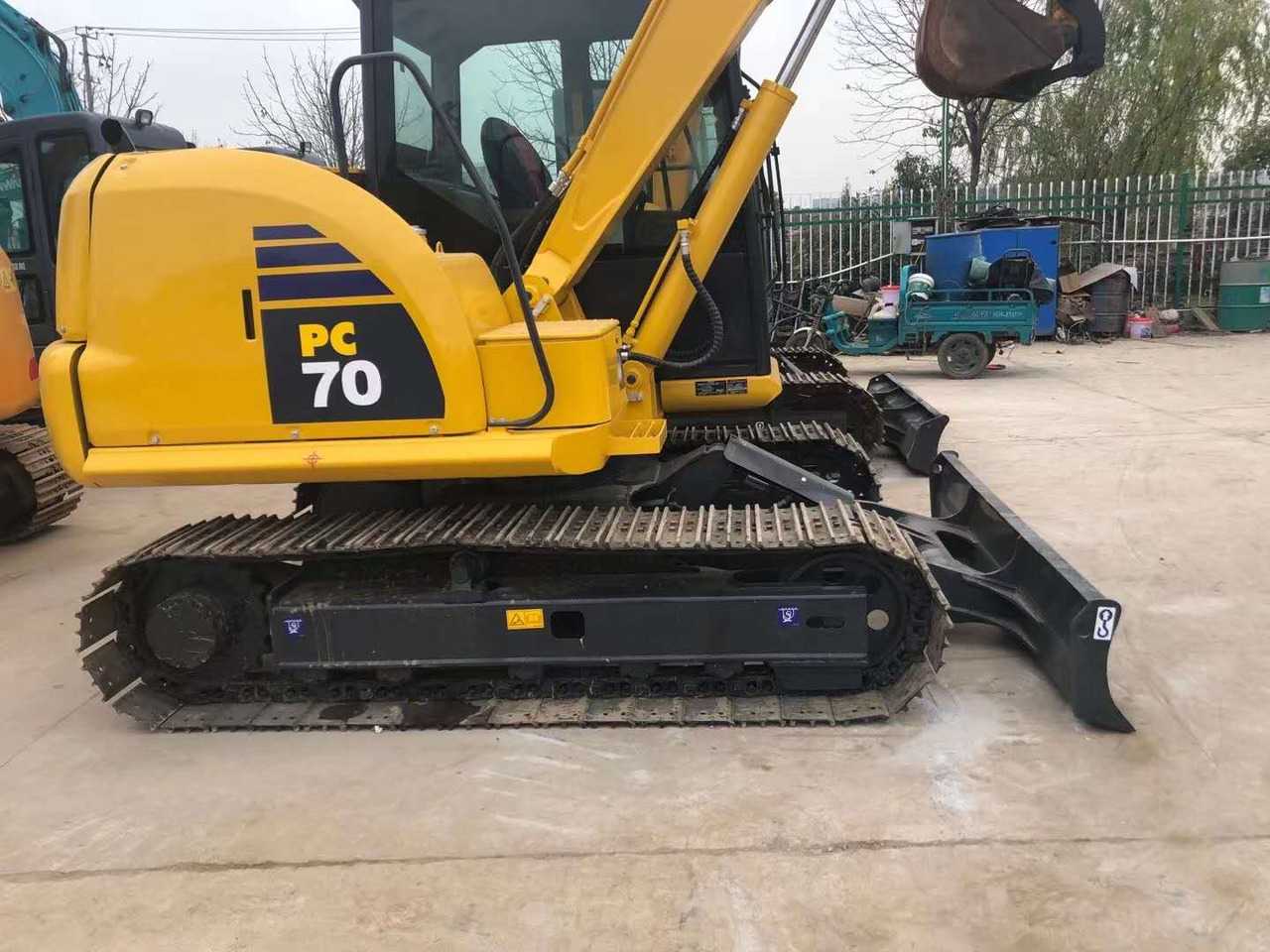 KOMATSU PC70-8 - حفار زاحف: صورة 3 KOMATSU PC70-8 - حفار زاحف: صورة 3