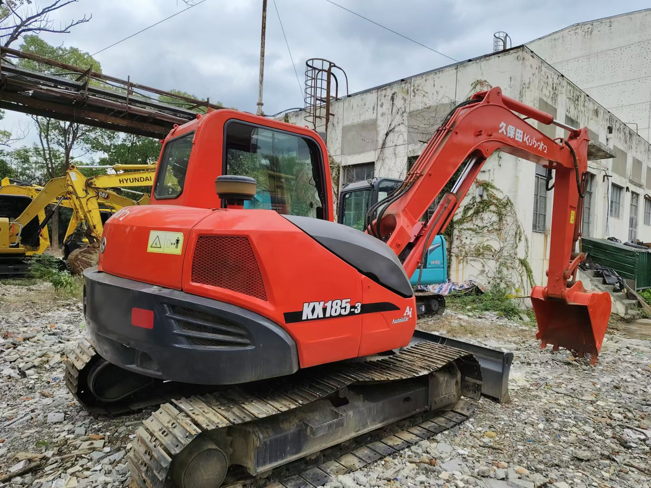 Kubota KX185-3 - حفار زاحف: صورة 1 Kubota KX185-3 - حفار زاحف: صورة 1
