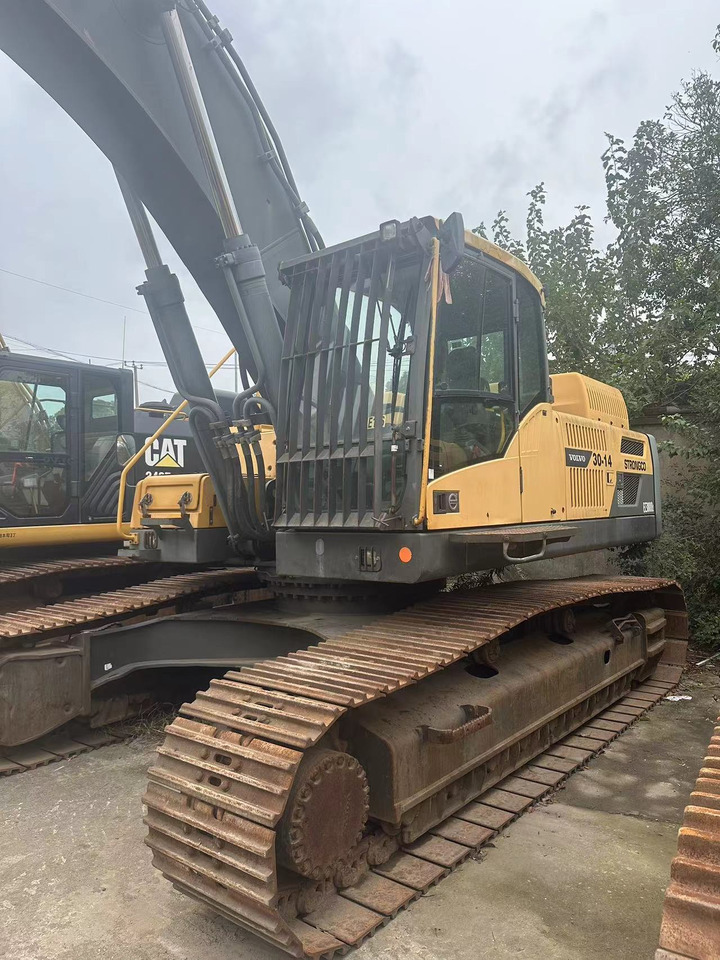 VOLVO EC380 - حفار زاحف: صورة 2 VOLVO EC380 - حفار زاحف: صورة 2