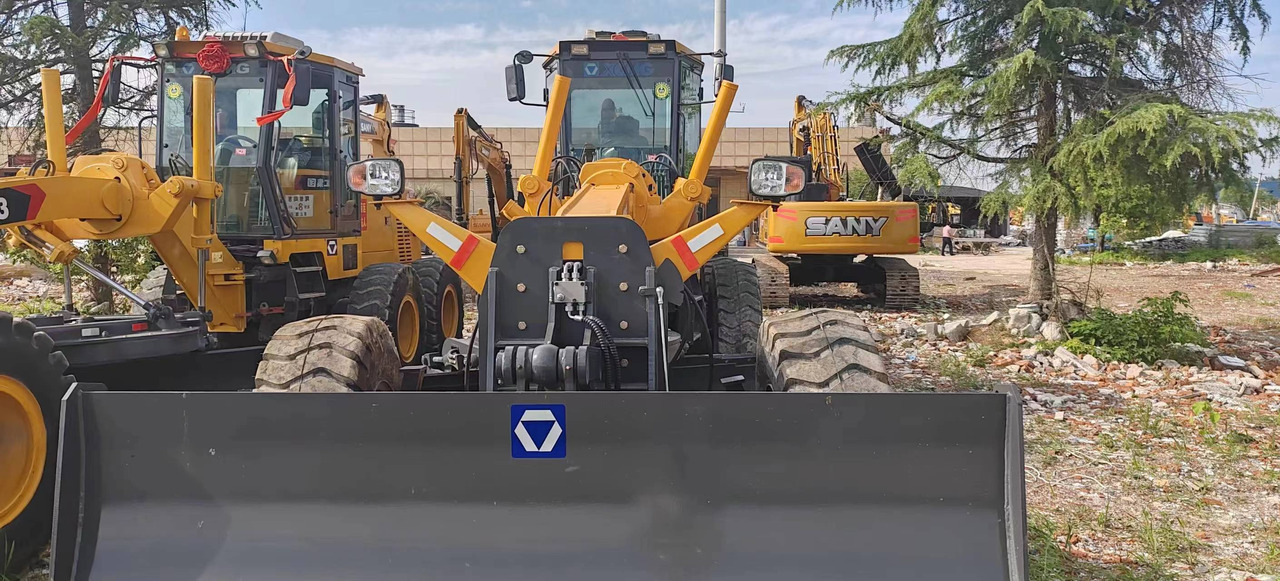 XCMG GR2153 - ماكينة تسوية: صورة 4 XCMG GR2153 - ماكينة تسوية: صورة 4