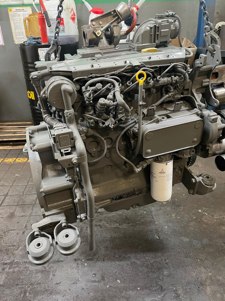 Silnik Deutz TCD2012L042V - قطع الغيار - آلات الإنشاء: صورة 2 Silnik Deutz TCD2012L042V - قطع الغيار - آلات الإنشاء: صورة 2