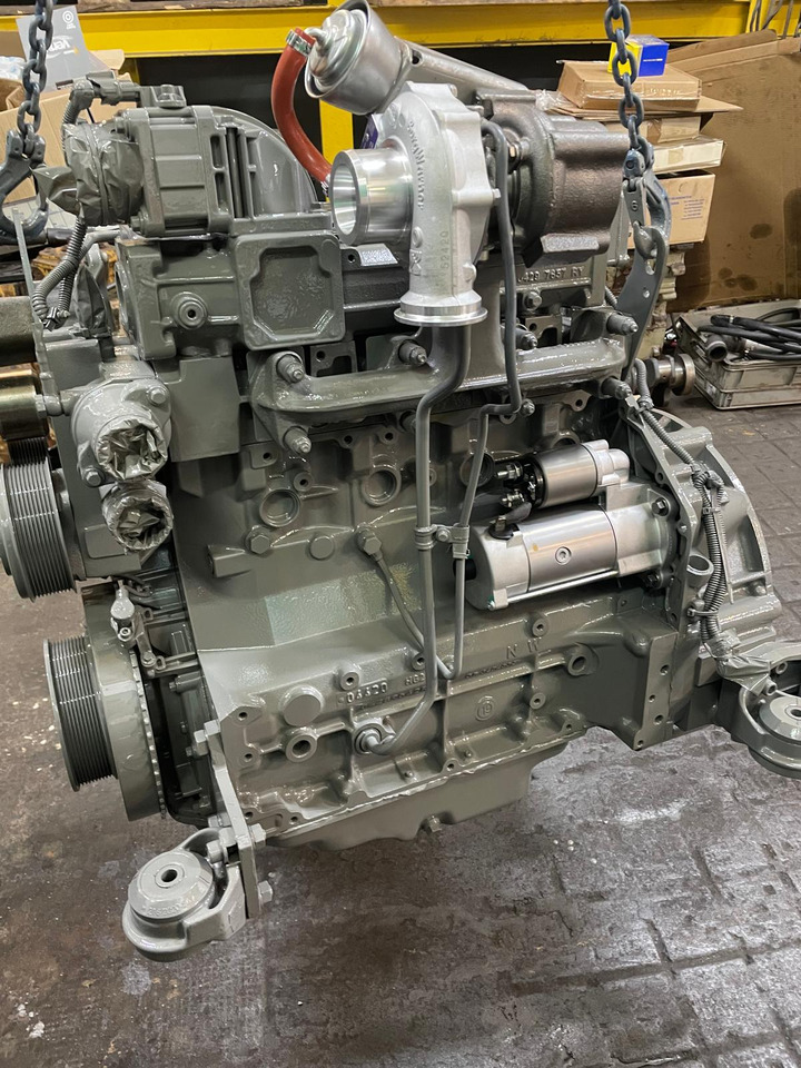 Silnik Deutz TCD2012L042V - قطع الغيار - آلات الإنشاء: صورة 1 Silnik Deutz TCD2012L042V - قطع الغيار - آلات الإنشاء: صورة 1