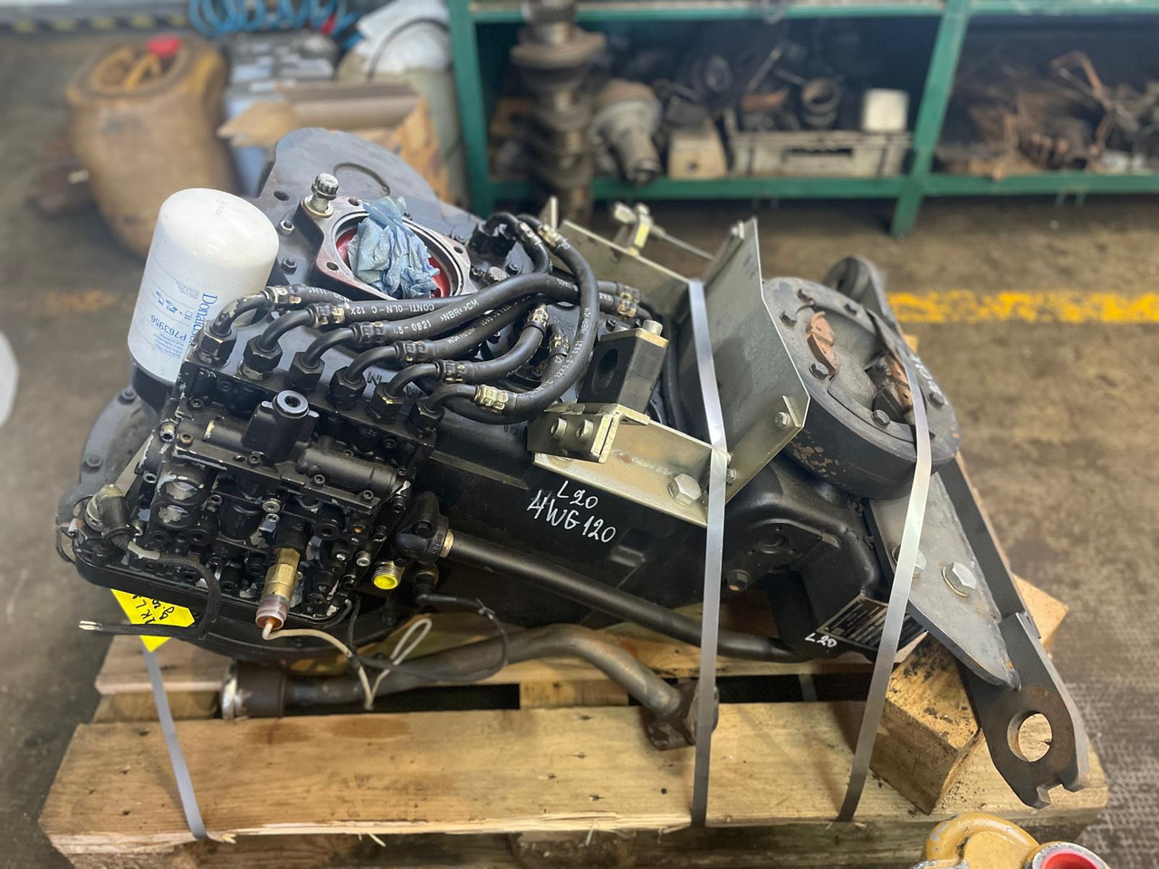 ZF 4WG120 z Ładowarki O&K L20 - صندوق التروس - اللودر: صورة 1 ZF 4WG120 z Ładowarki O&K L20 - صندوق التروس - اللودر: صورة 1