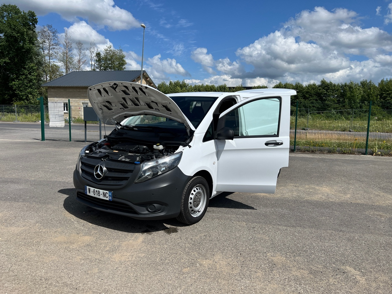 فان MERCEDES-BENZ VITO 109 Fourgon 1.6 BlueTEC Long Utilitaire: صورة 21