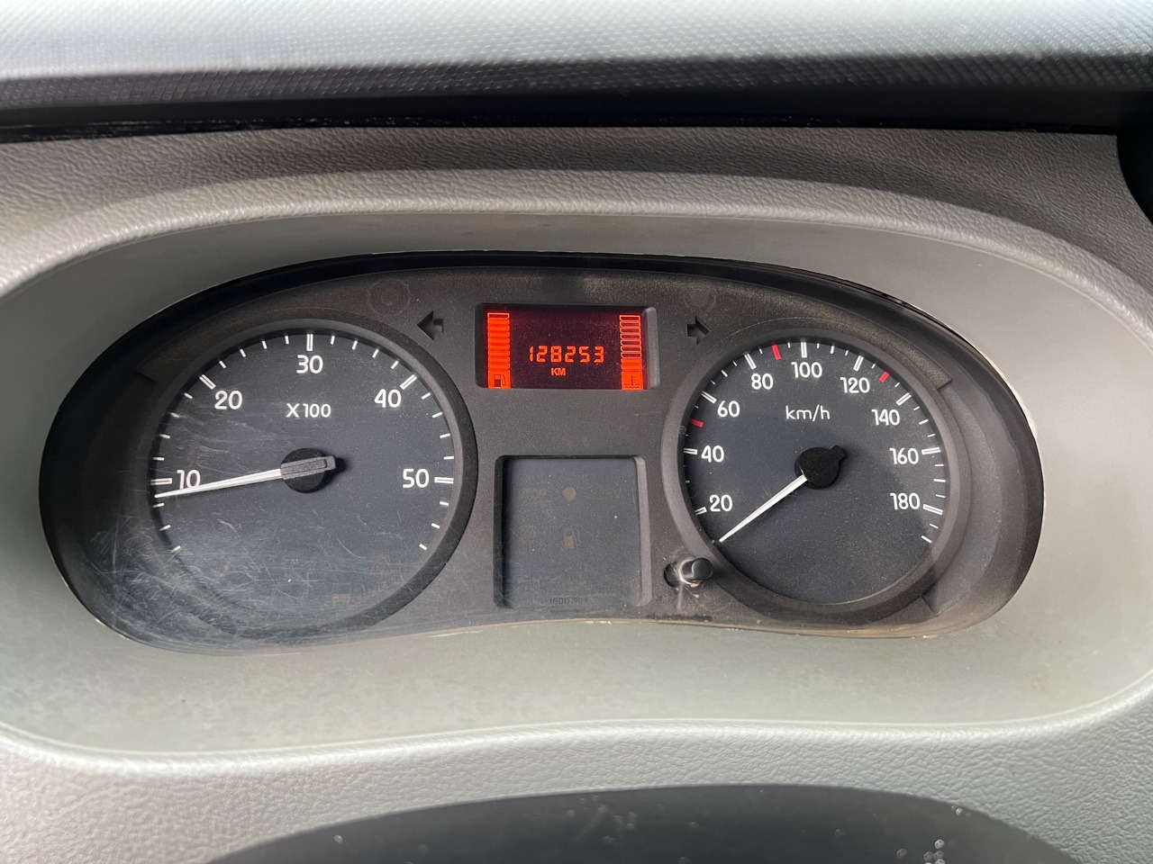 RENAULT Master Benne Double cabine DCi 120 7 Places - قلاب صغير: صورة 4 RENAULT Master Benne Double cabine DCi 120 7 Places - قلاب صغير: صورة 4