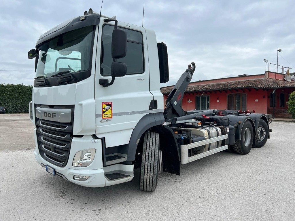 DAF CF480 SCARRABILE - شاحنة برافعة خطافية: صورة 1 DAF CF480 SCARRABILE - شاحنة برافعة خطافية: صورة 1