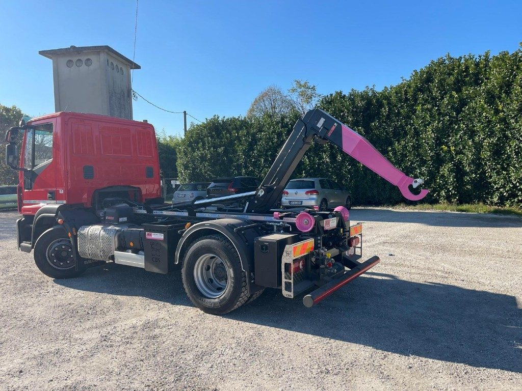 شاحنة برافعة خطافية IVECO EUROCARGO 160E USATO SCARRABILE: صورة 6