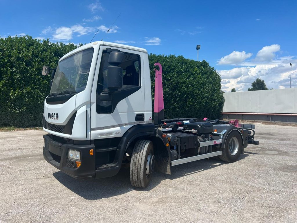 IVECO EUROCARGO 160E25 SCARRABILE - شاحنة برافعة خطافية: صورة 1 IVECO EUROCARGO 160E25 SCARRABILE - شاحنة برافعة خطافية: صورة 1