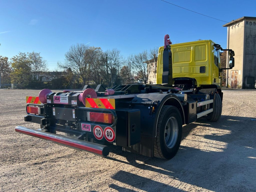 شاحنة برافعة خطافية IVECO EUROCARGO 180EL28 SCARRABILE: صورة 7