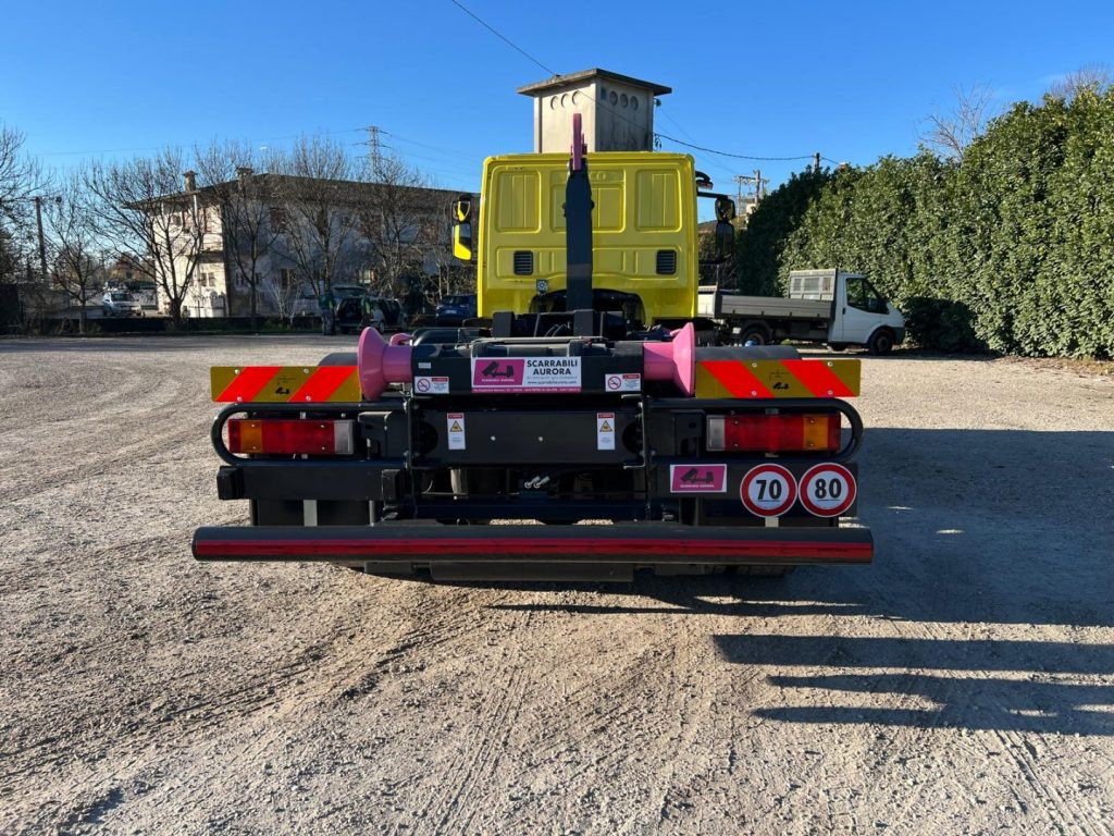 شاحنة برافعة خطافية IVECO EUROCARGO 180EL28 SCARRABILE: صورة 6