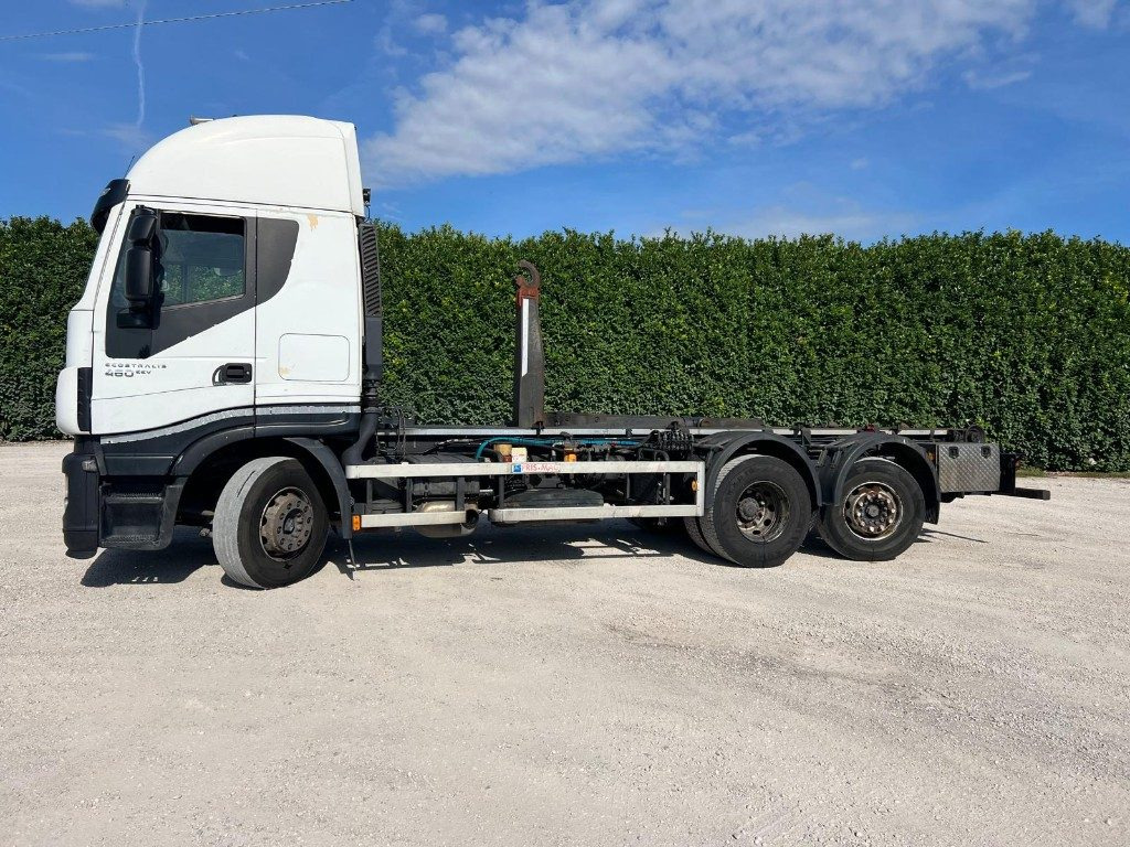 IVECO STRALIS 460 SCARRABILE - شاحنة برافعة خطافية: صورة 1 IVECO STRALIS 460 SCARRABILE - شاحنة برافعة خطافية: صورة 1