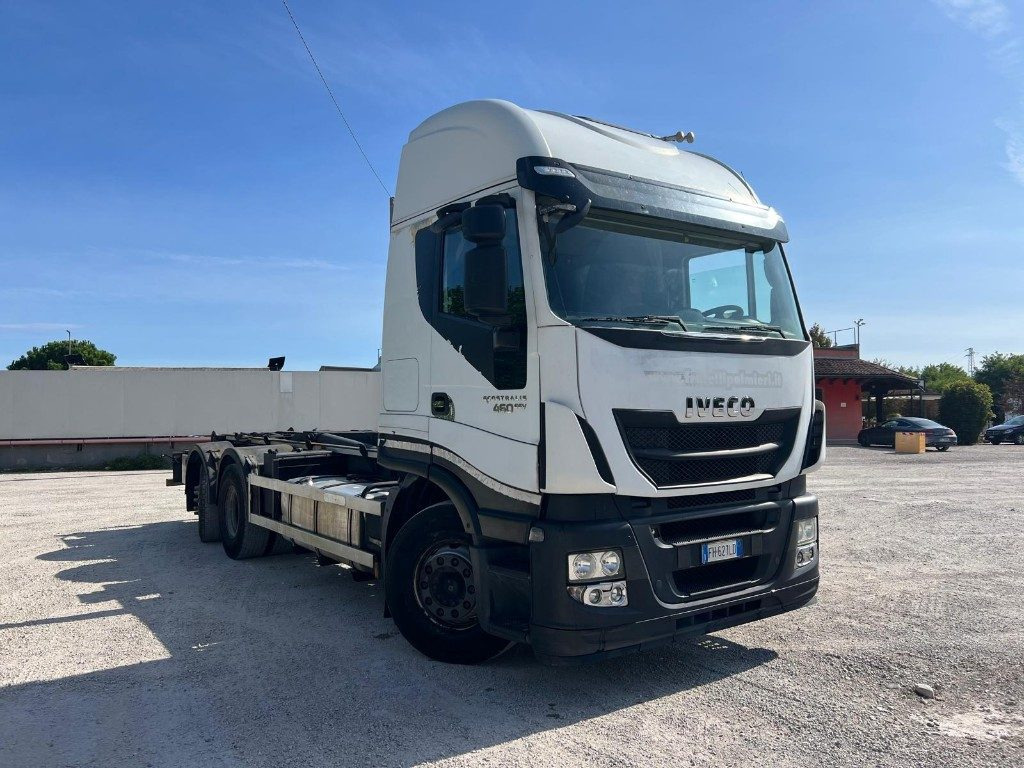 IVECO STRALIS 460 USATO SCARRABILE - شاحنة برافعة خطافية: صورة 2 IVECO STRALIS 460 USATO SCARRABILE - شاحنة برافعة خطافية: صورة 2