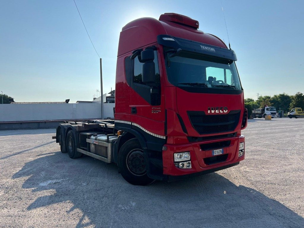 IVECO STRALIS 500 SCARRABILE - شاحنة برافعة خطافية: صورة 2 IVECO STRALIS 500 SCARRABILE - شاحنة برافعة خطافية: صورة 2