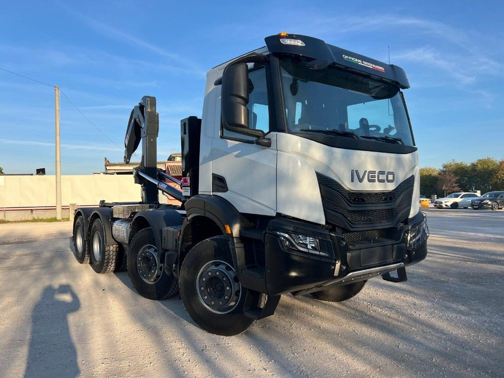 IVECO TRAKKER T-WAY AD500 NUOVO SCARRABILE - شاحنة برافعة خطافية: صورة 3 IVECO TRAKKER T-WAY AD500 NUOVO SCARRABILE - شاحنة برافعة خطافية: صورة 3