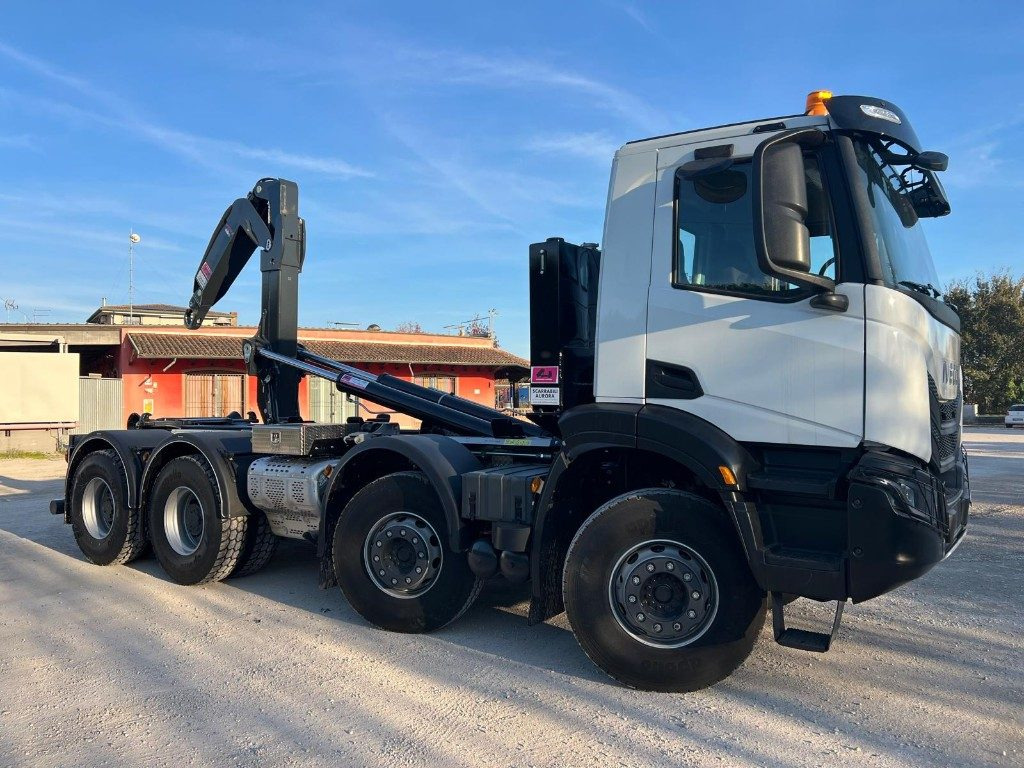 IVECO TRAKKER T-WAY AD500 NUOVO SCARRABILE - شاحنة برافعة خطافية: صورة 4 IVECO TRAKKER T-WAY AD500 NUOVO SCARRABILE - شاحنة برافعة خطافية: صورة 4