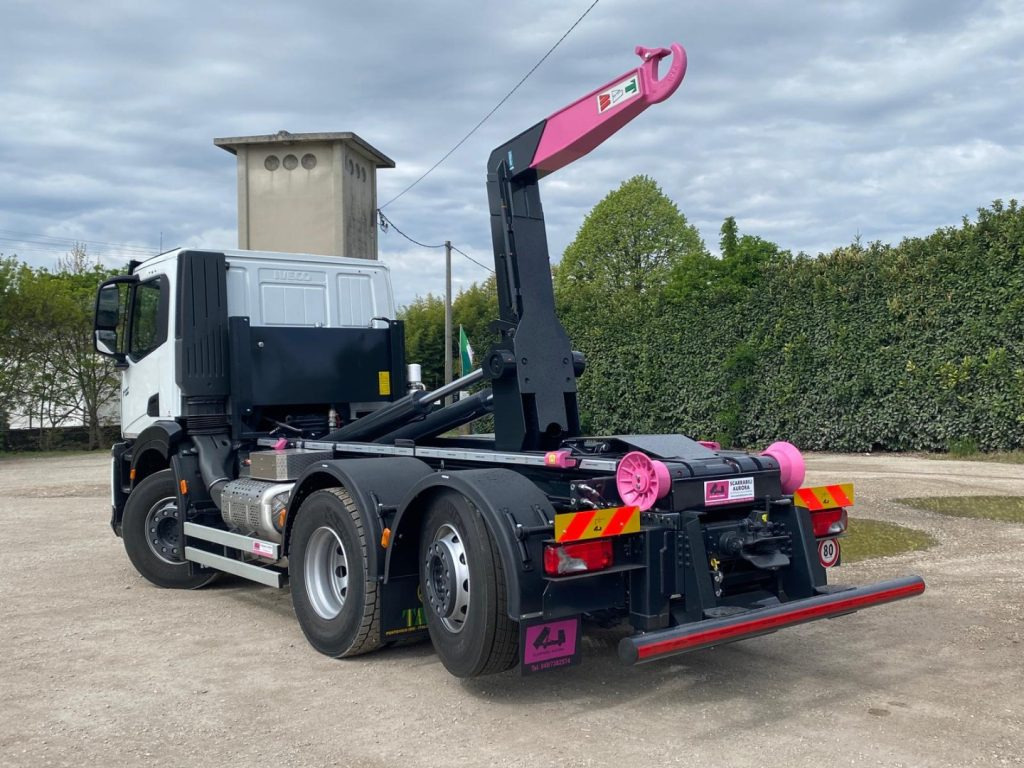 IVECO X-WAY AD280X48Y NUOVO SCARRABILE PASSO 3120 - شاحنة برافعة خطافية: صورة 4 IVECO X-WAY AD280X48Y NUOVO SCARRABILE PASSO 3120 - شاحنة برافعة خطافية: صورة 4